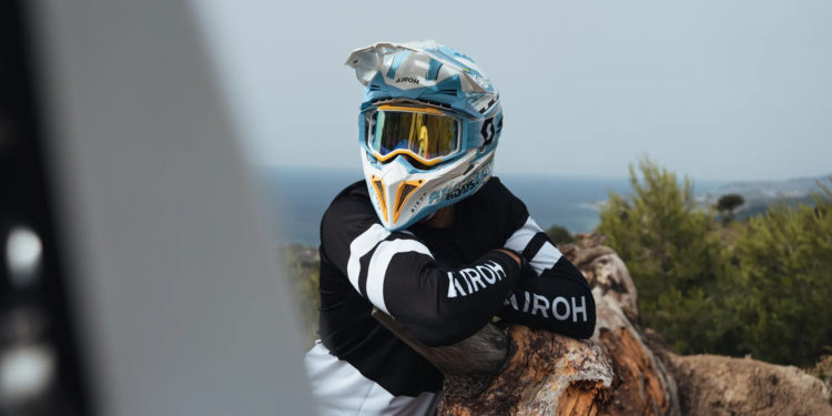 Aviator 3 Six Days Argentina: The Ultimate Collector’s Helmet