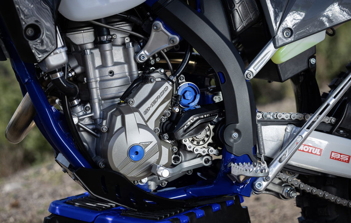 FIRST LOOK: 300 SEF Hamish MacDonald Replica