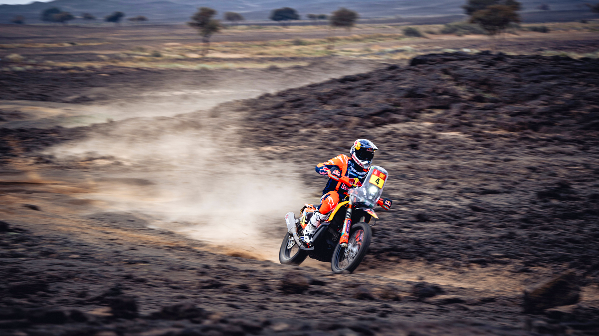 DAKAR RALLY 2025 Surviving 1000km in the Desert Unsupported Enduro
