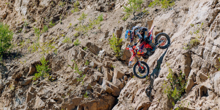 Red Bull Romaniacs 2025 – Offroad Day 1: Lettenbichler Leads as Mountains Take Control